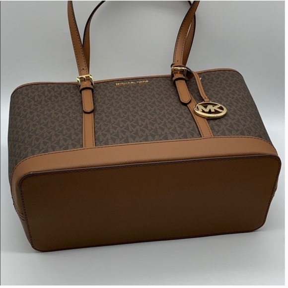 Michael Kors Small Top Zip Shoulder Tote Brown - Picture 4 of 10